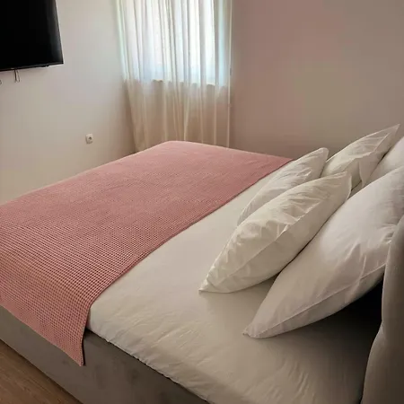 Dora Apartmán Kaštela